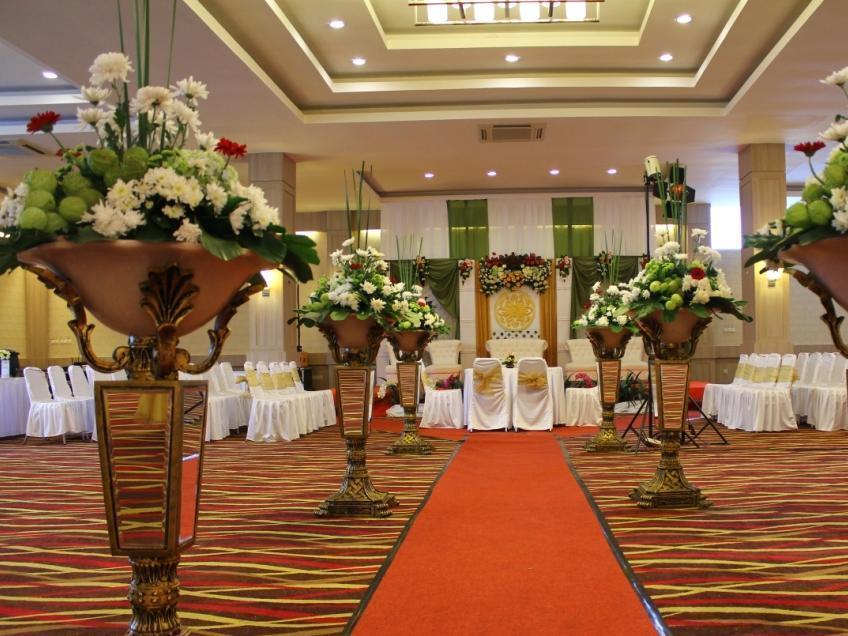 The Newton Hotel Bandung Extérieur photo