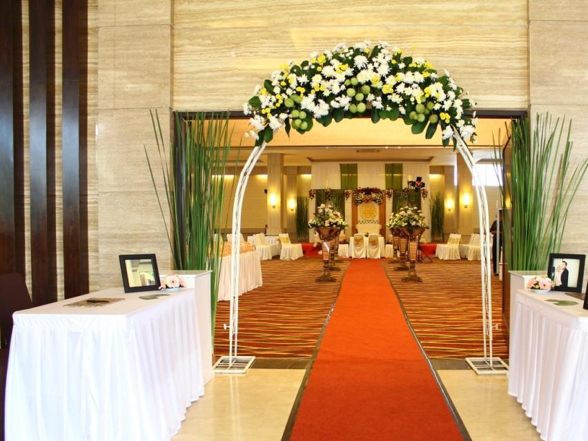 The Newton Hotel Bandung Extérieur photo