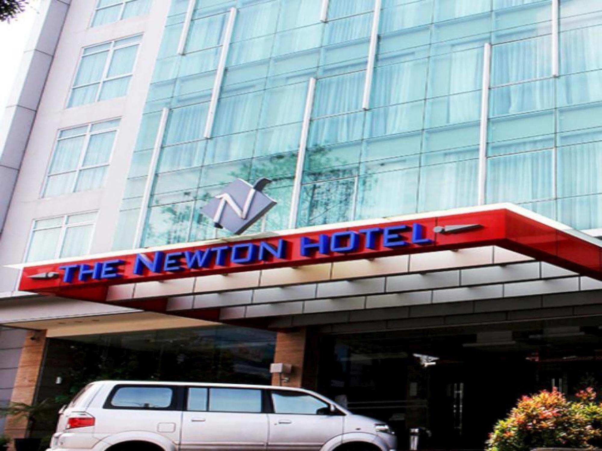 The Newton Hotel Bandung Extérieur photo