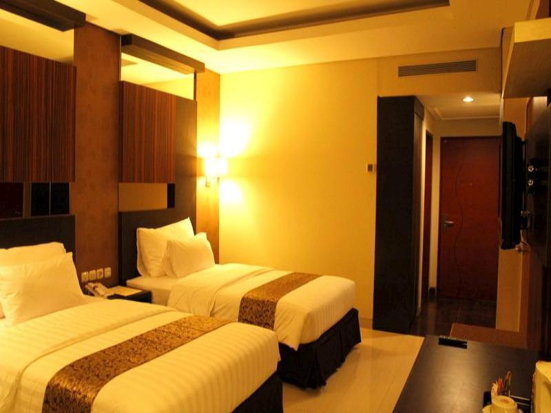 The Newton Hotel Bandung Extérieur photo
