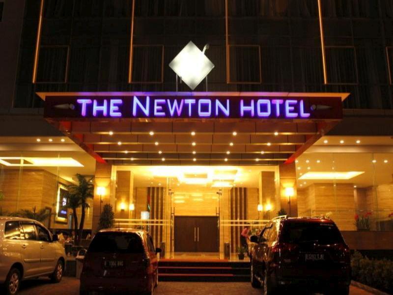 The Newton Hotel Bandung Extérieur photo